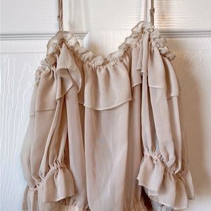 Ruffle crop top beige small